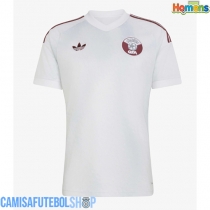 Camisa de time de futebol Catar Replicas 2º Equipamento Mundo 2026 Manga Curta